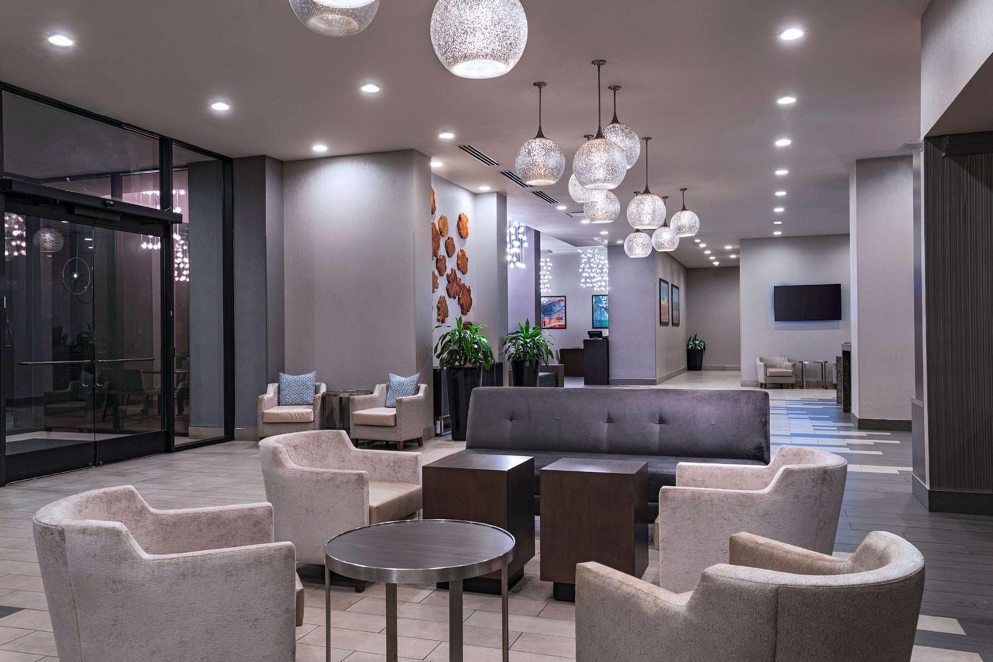 Hilton Houston Plaza/Medical Center Hotel Екстериор снимка