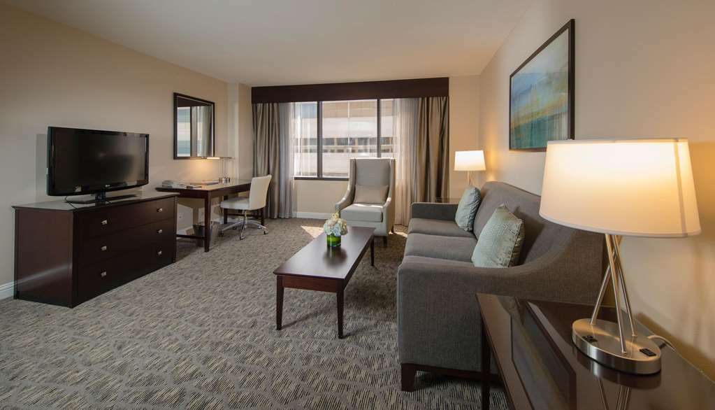 Hilton Houston Plaza/Medical Center Hotel Стая снимка